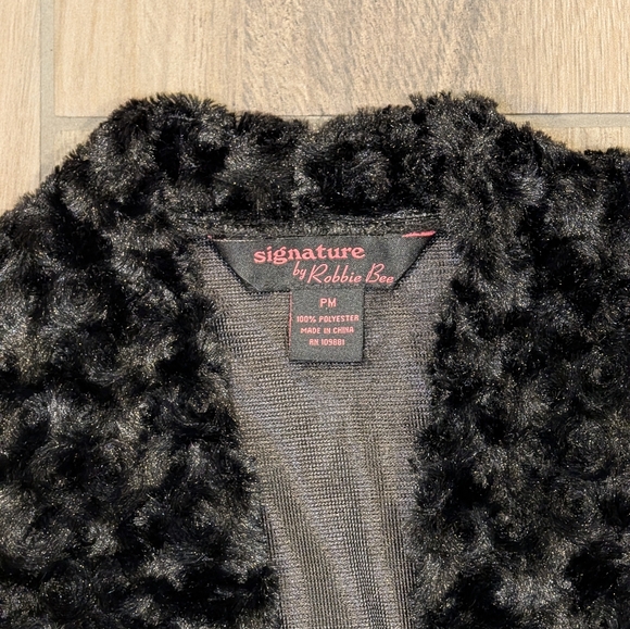 Signature by Robbie Bee Cropped Shrug - Picture 3 of 6